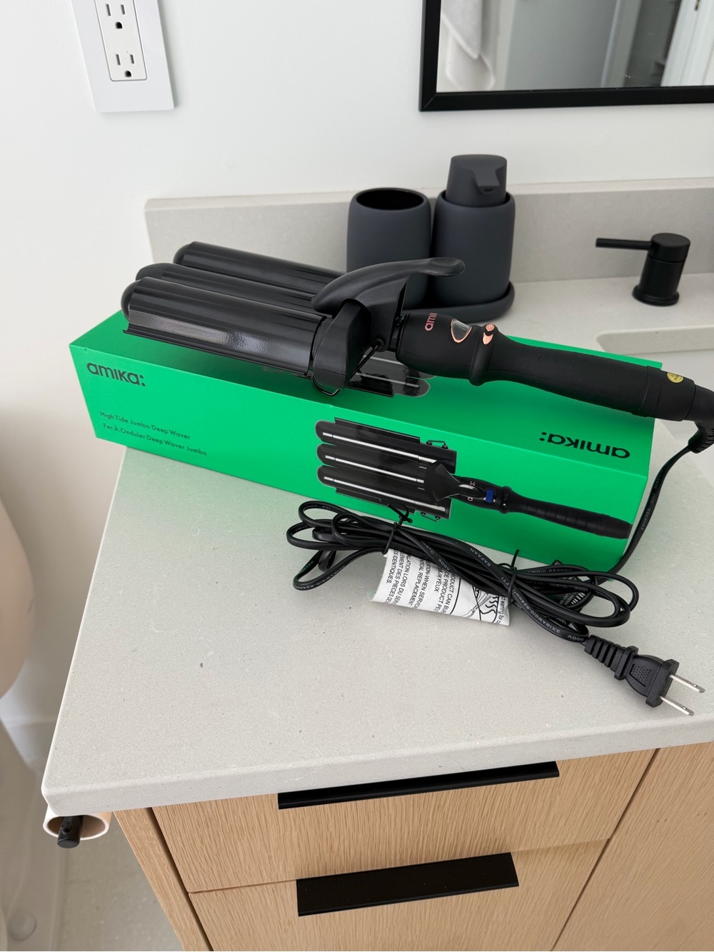 amika Triple Barrel Hair Waver - Black
